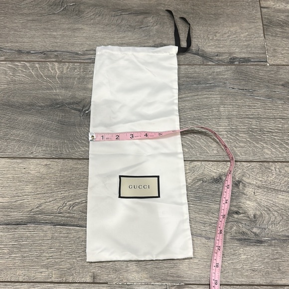 • Gucci • 1 Shoe Dust Bag Drawstring Unisex White and Black - Picture 3 of 3